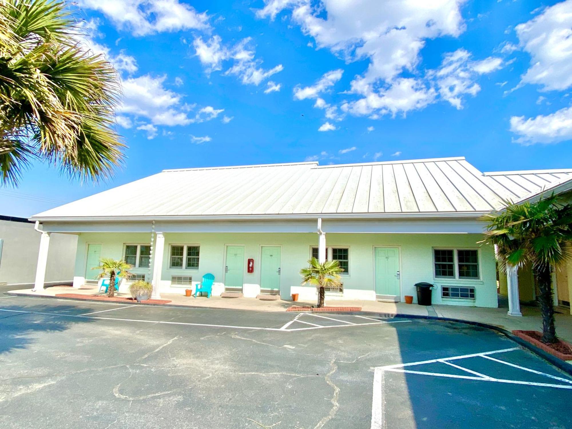 Island Inn Of Atlantic Beach Exterior photo